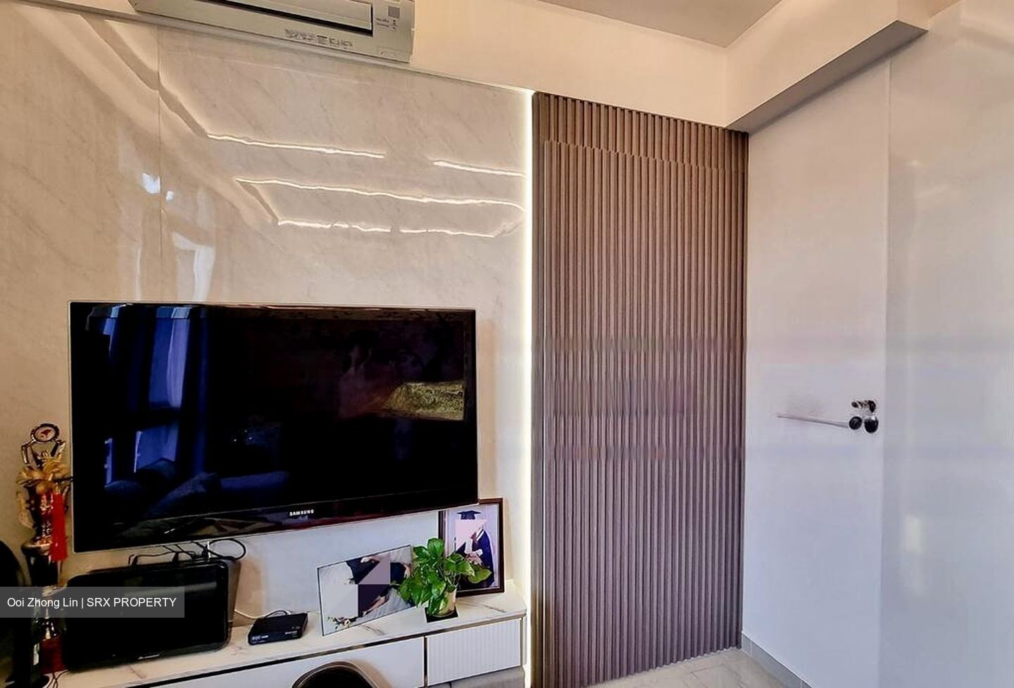 Symphony Suites (D27), Condominium #463224461